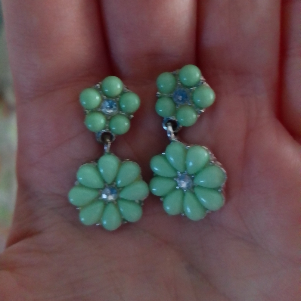 Green flower dangle earrings